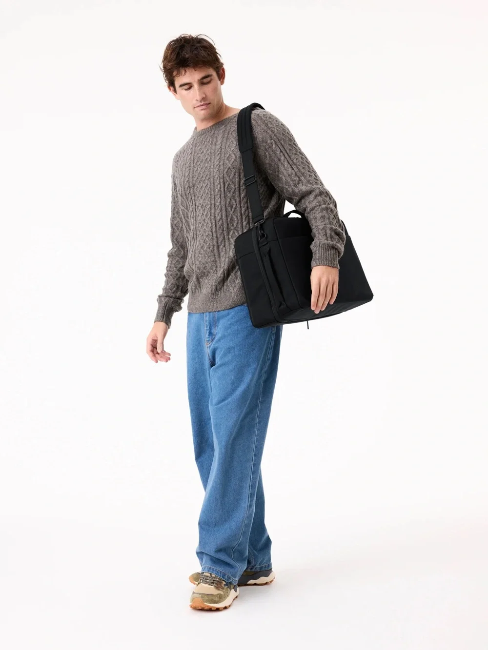 BEIS Ultimate Travel Duffel in Black